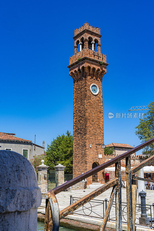 钟楼或者穆拉诺的Torre dell'Orologio。意大利的威尼斯